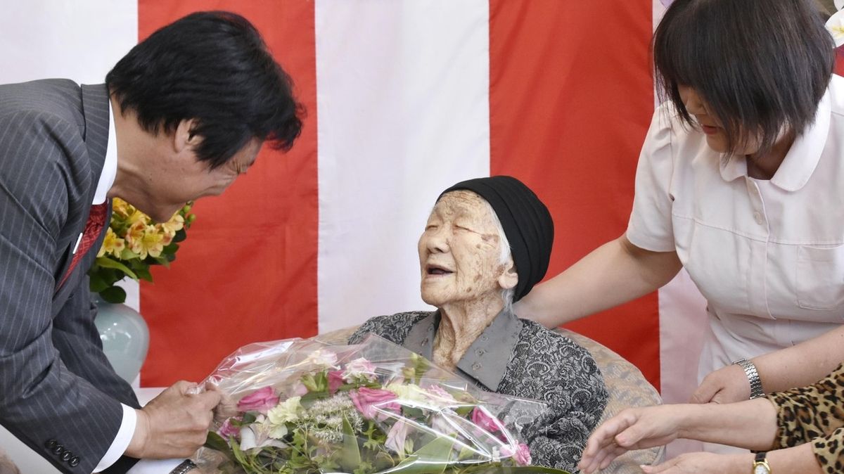 Zemřel nejstarší člověk na světě